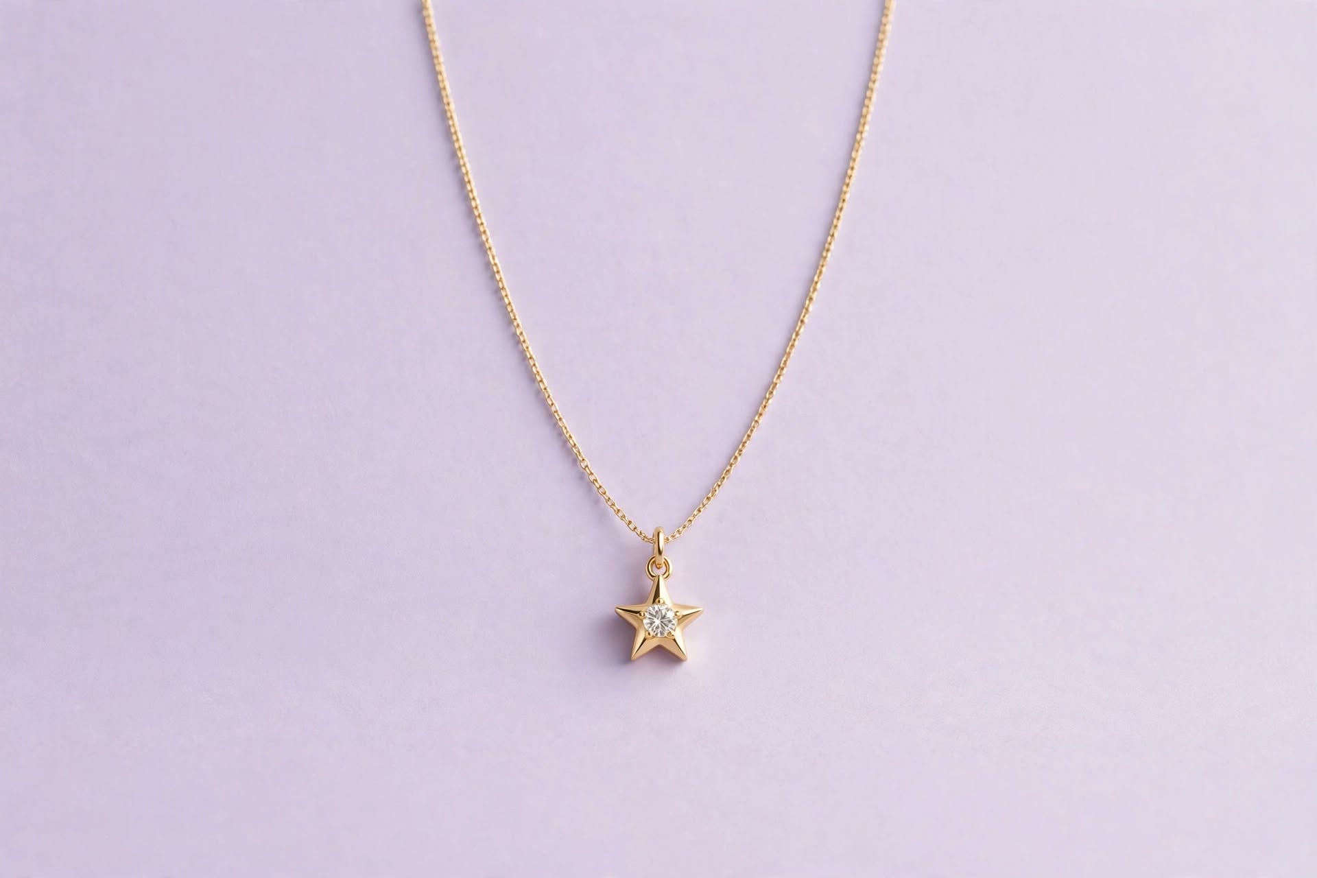 MINIMALIST GOLD NECKLACE